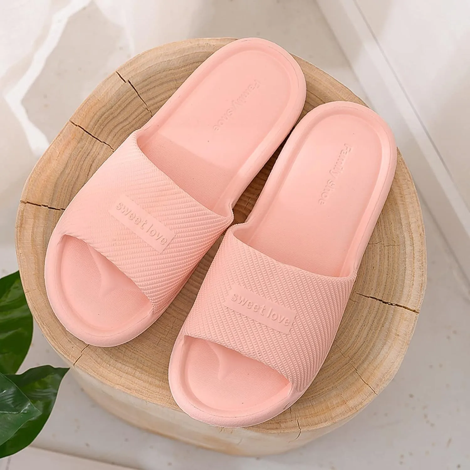 Cloud Slippers for Women Quick Drying Non Slip Slippers Non Slip Pool Slides Women's Soft Flat Soled Sandal