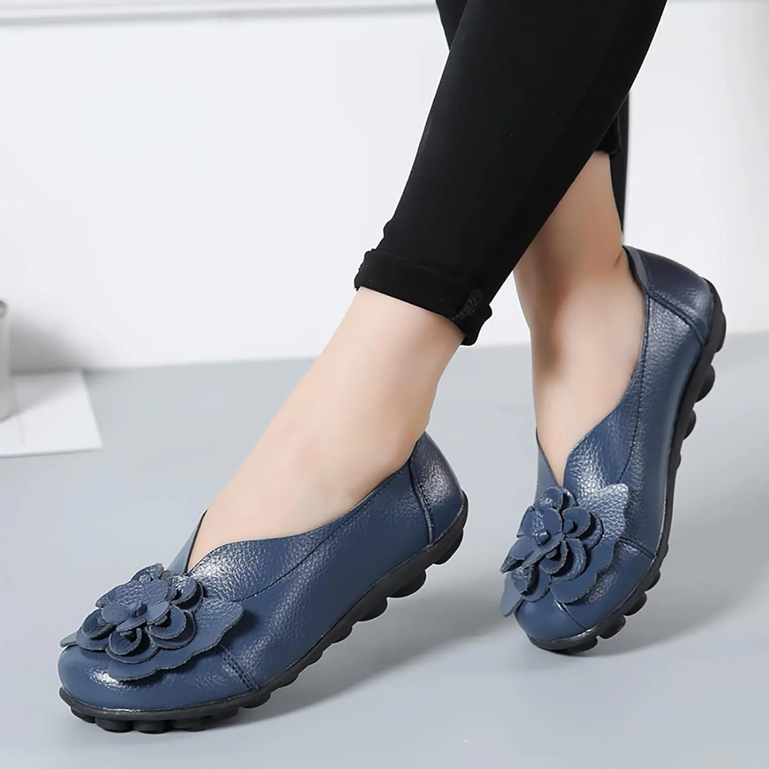 Flat Loafers for Women Comfortable Slip on Round Toe Slingback Soft Soles Moccasins with Flowers Walking Casual Dressy Lightweight Flat Shoes Nurse Driving Work Shoes Breathable Fashion Footwear