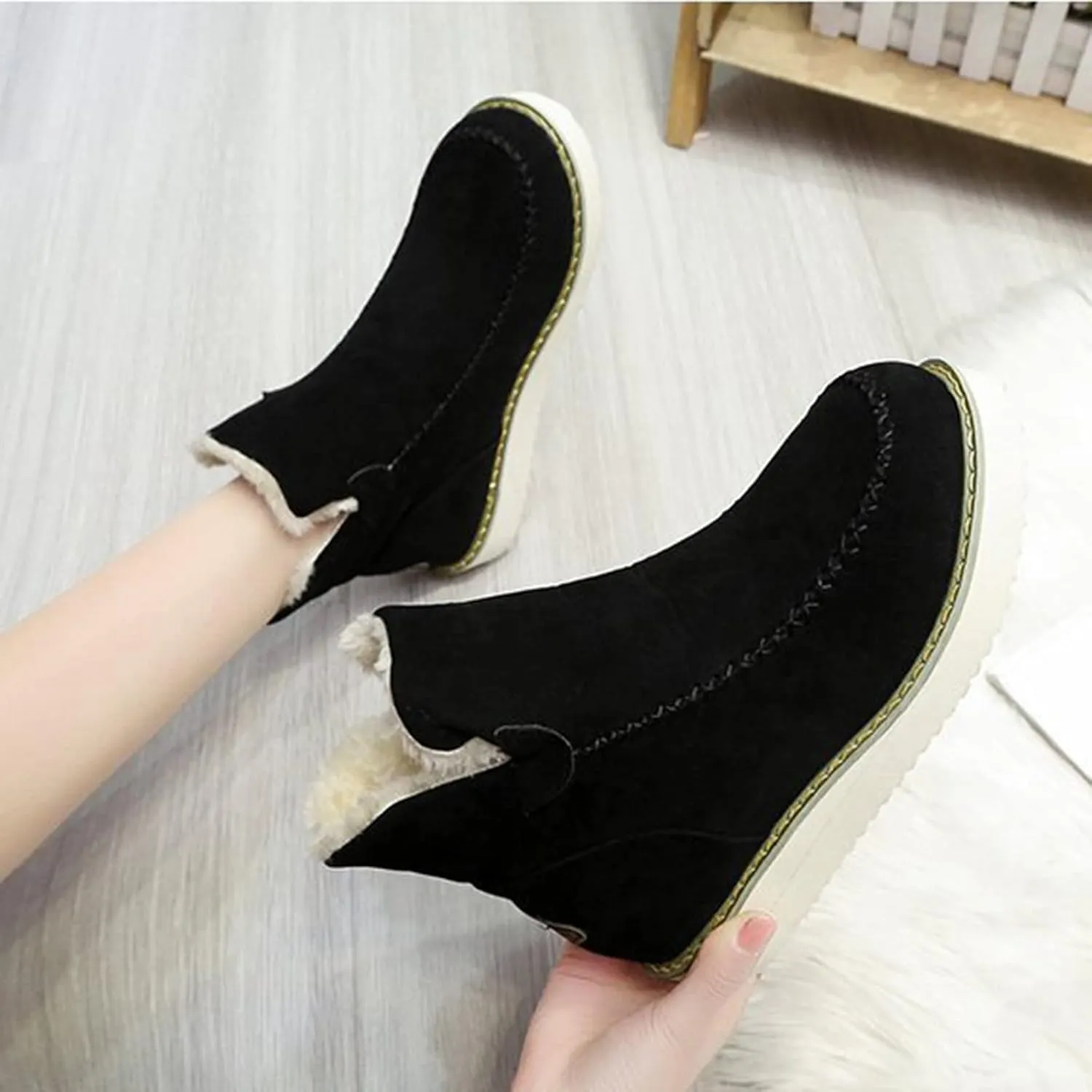 hlysgo Women Wide Width Winter Ankle Boots Anti-slip Outdoor Hiking Booties Warm Lined Comfort Snow Boot Suede Boos