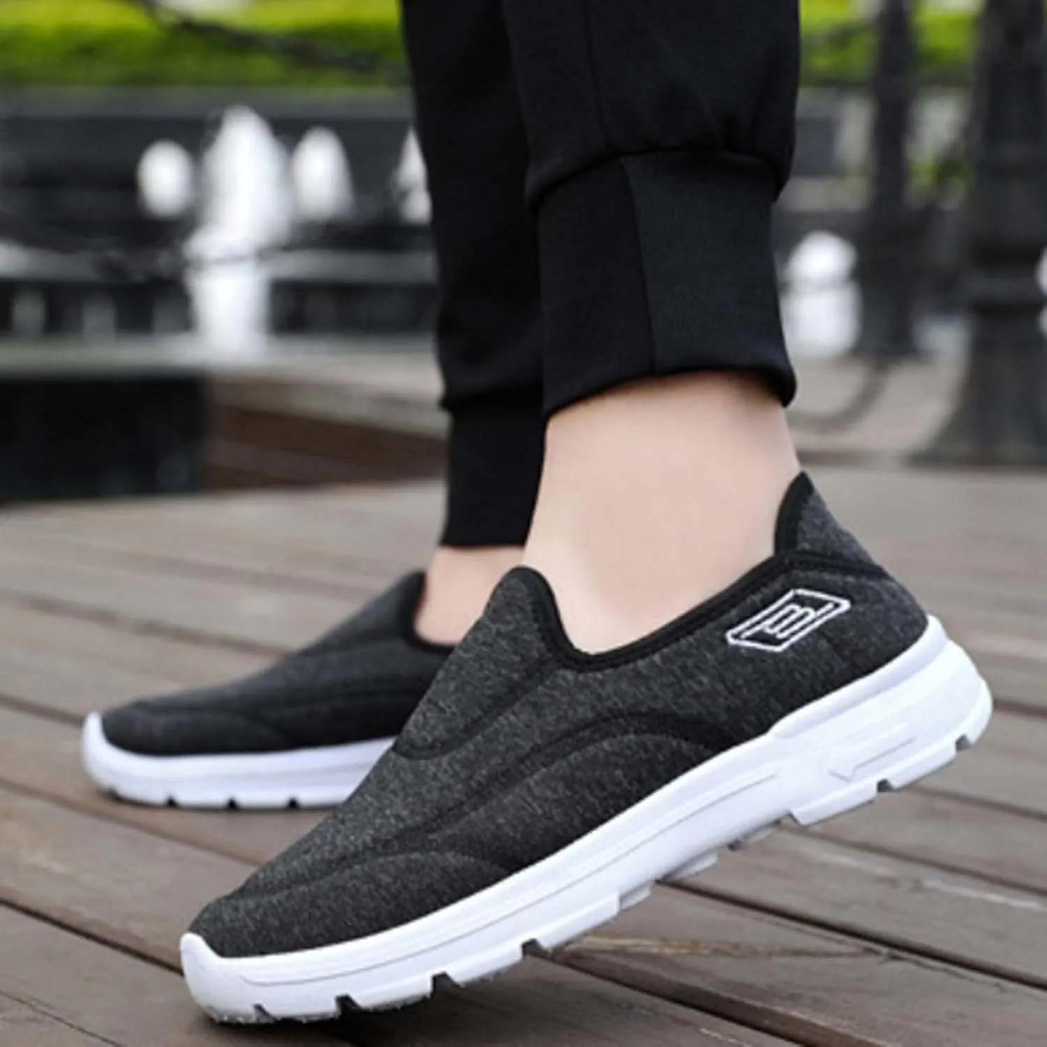 Men's Orthopedic Comfortable Slip-On Shoes Comfortable Lightweight Casual Walking Shoe Supportive Walking Shoes