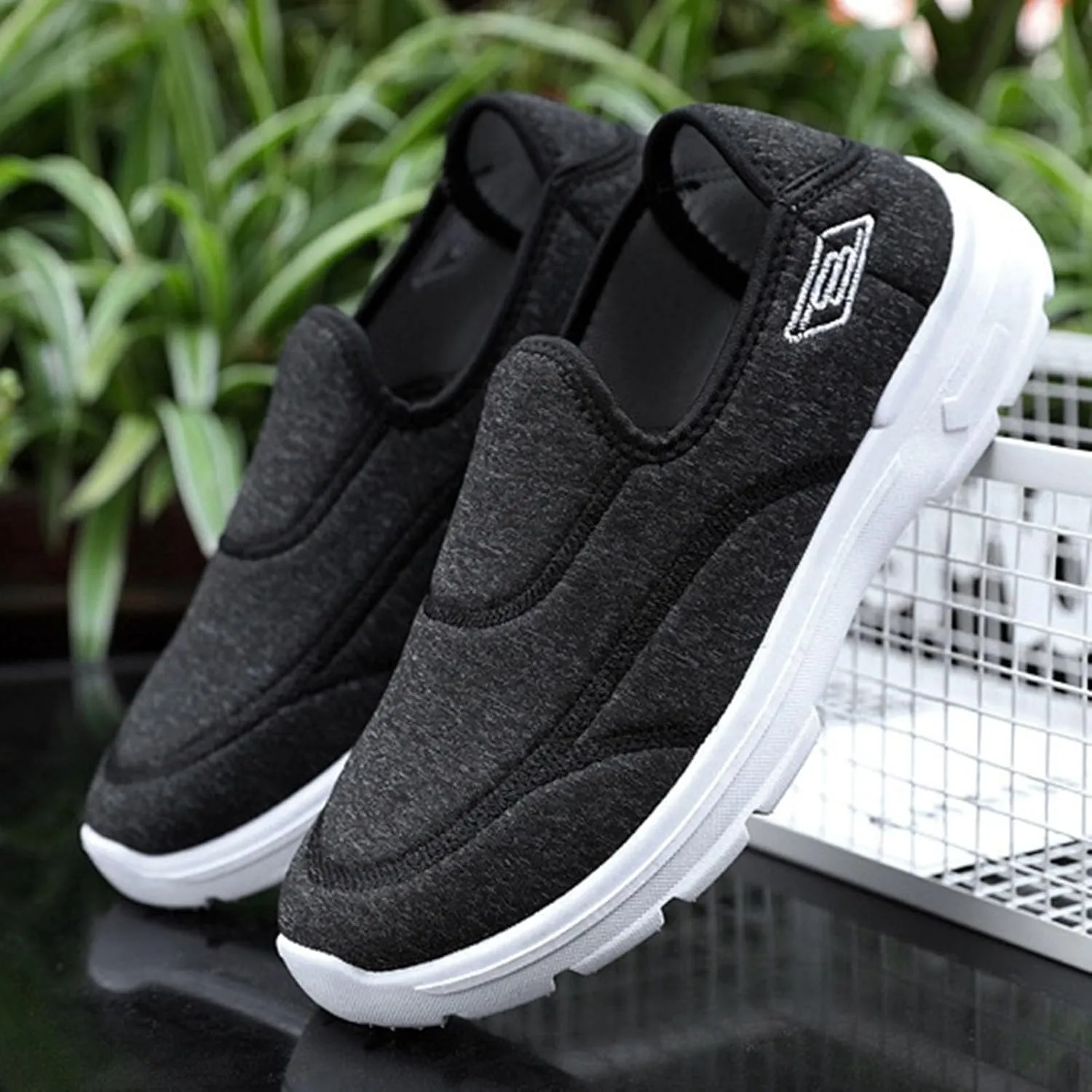 Men's Orthopedic Comfortable Slip-On Shoes Comfortable Lightweight Casual Walking Shoe Supportive Walking Shoes