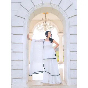 MONK & MEI Sharmila Chikanakari Kurta- White