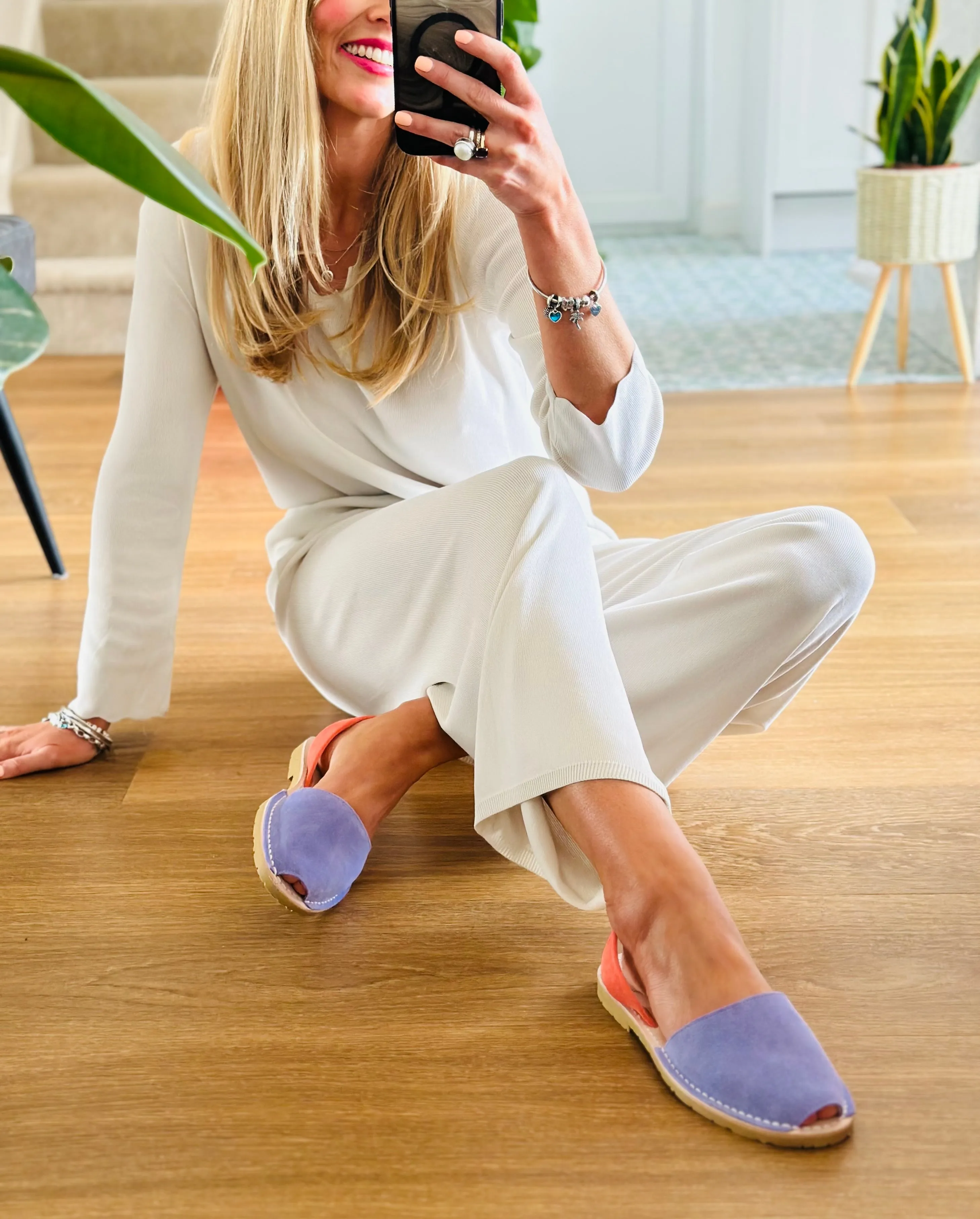 SAMPLE SALE Lilac and Coral Avarcas size 39