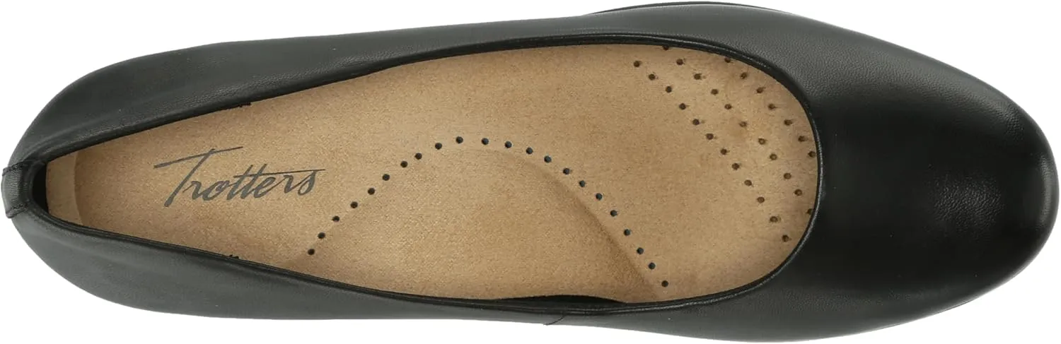 Trotters Women's Rozalin Loafer Flat