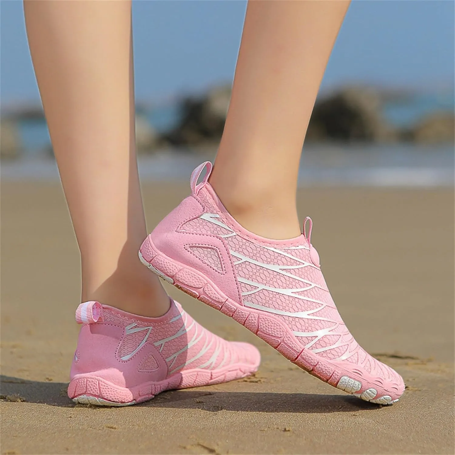 Womens Water Shoes Closed Toe Non Slip Water Hiking Shoes for Women Non Slip Mens Wide Water Shoes Wide Width Summer Quick Dry Sandals Slippers for Boating Fishing Diving Surfing